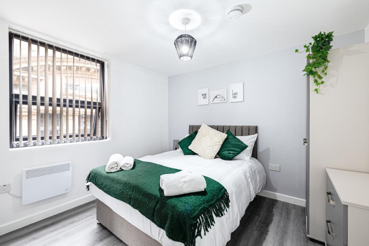 Cosy Modern Apt In Heart Of Stockport - Sleeps 4 Apartment Luaran gambar